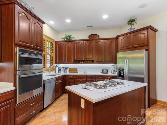 266 Sunset Point Road B2, Burnsville, NC 28714