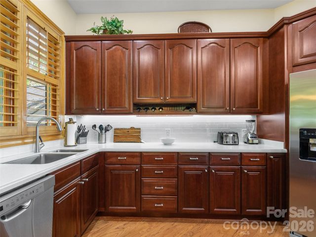 266 Sunset Point Road B2, Burnsville, NC 28714