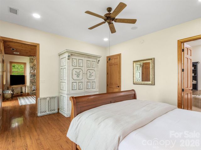 266 Sunset Point Road B2, Burnsville, NC 28714