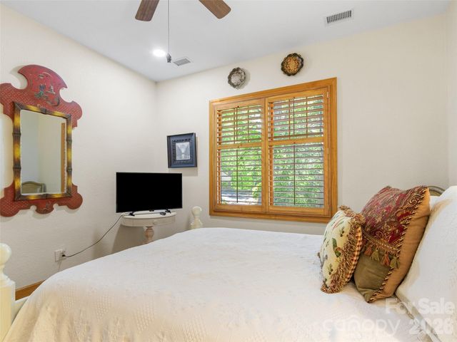 266 Sunset Point Road B2, Burnsville, NC 28714