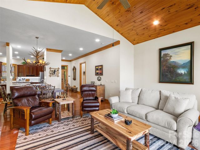 266 Sunset Point Road B2, Burnsville, NC 28714