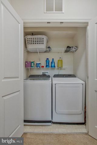8210 WHITE STAR XING, Pasadena, MD 21122