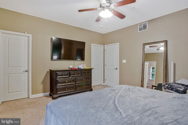 8210 WHITE STAR XING, Pasadena, MD 21122