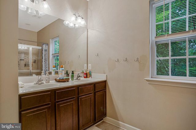 8210 WHITE STAR XING, Pasadena, MD 21122