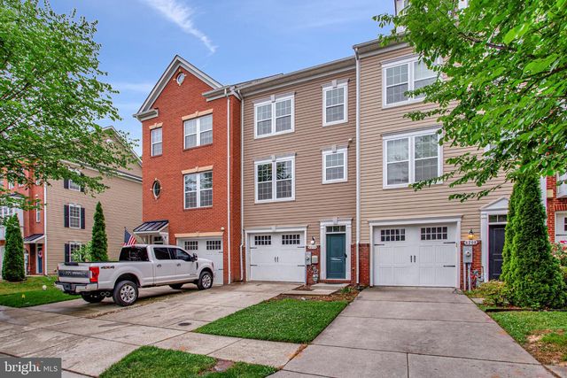 8210 WHITE STAR XING, Pasadena, MD 21122