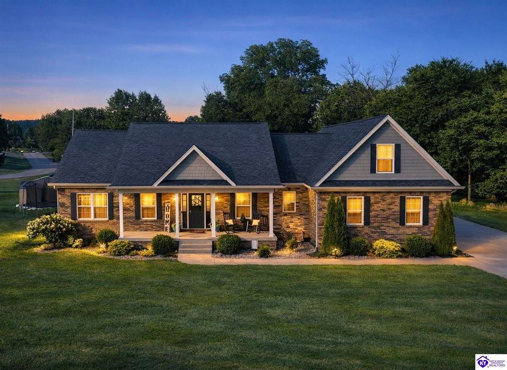 1276 Chapeze Lane, Shepherdsville, KY 40165