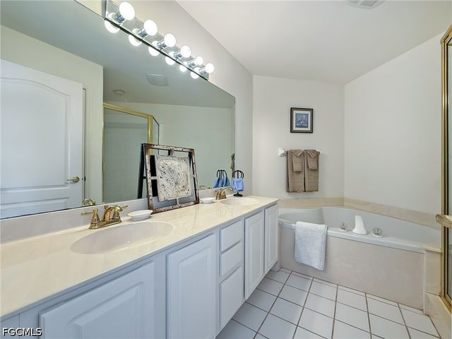 15055 Tamarind Cay CT 1207, Fort Myers, FL 33908