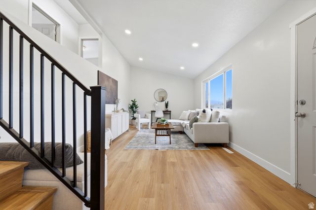325 W PRINCETON DR, Midvale, UT 84047