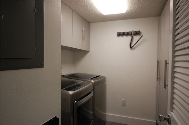 1258 PINE RIDGE CIRCLE W E2, Tarpon Springs, FL 34688