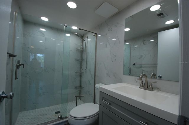 1258 PINE RIDGE CIRCLE W E2, Tarpon Springs, FL 34688