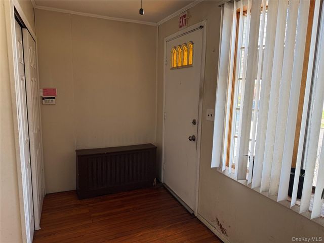 53 Dewitt Street, Valley Stream, NY 11580