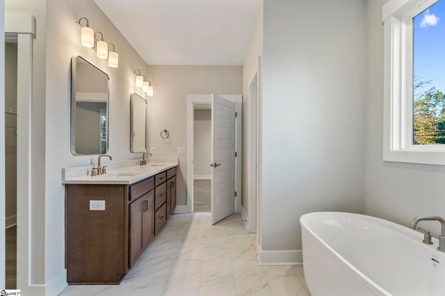 3105 Chatham Drive, Seneca, SC 29678