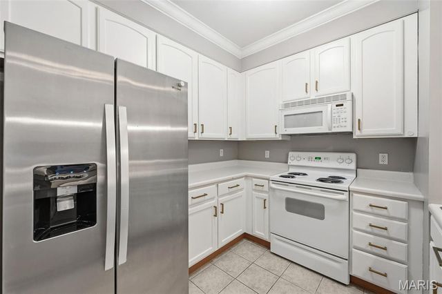 13115 Mill Crossing Court 100, St Louis, MO 63141