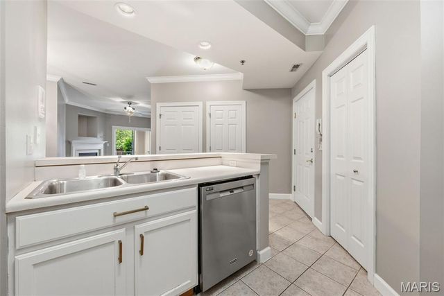 13115 Mill Crossing Court 100, St Louis, MO 63141