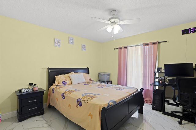 4235 Lucerne Villas Lane, Lake Worth, FL 33467
