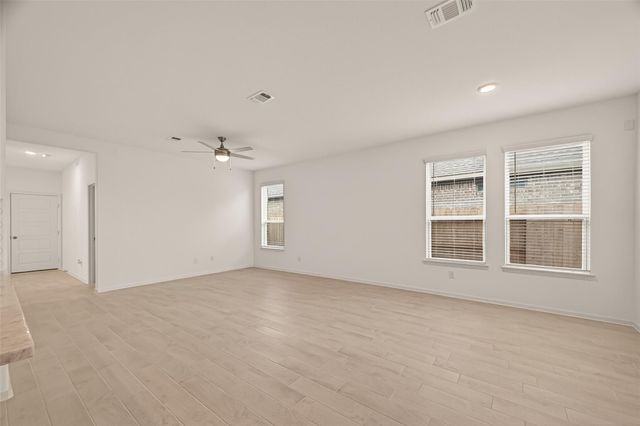 2915 Copper Falls Drive, Iowa Colony, TX 77583