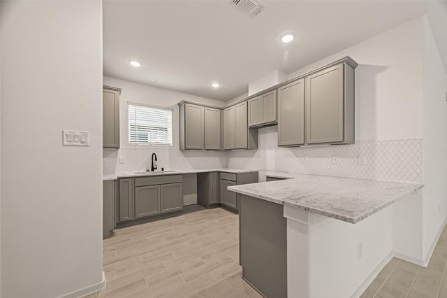 2915 Copper Falls Drive, Iowa Colony, TX 77583