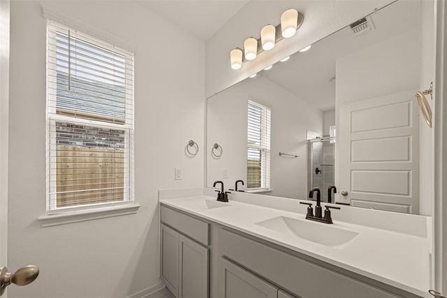 2915 Copper Falls Drive, Iowa Colony, TX 77583