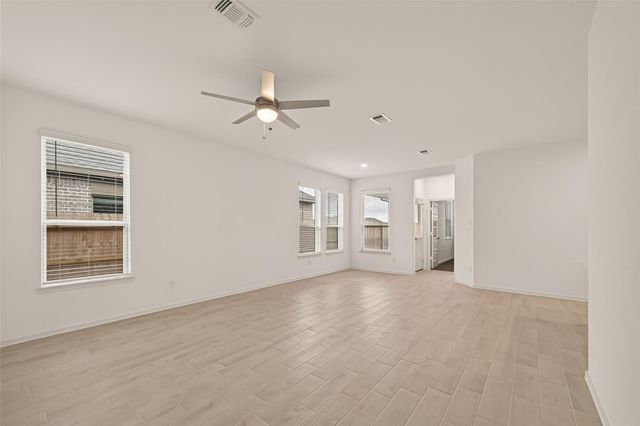 2915 Copper Falls Drive, Iowa Colony, TX 77583