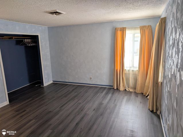 710 Lakeshore Drive, Columbiaville, MI 48421