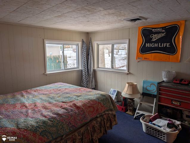 710 Lakeshore Drive, Columbiaville, MI 48421