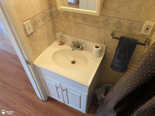 710 Lakeshore Drive, Columbiaville, MI 48421