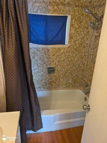 710 Lakeshore Drive, Columbiaville, MI 48421