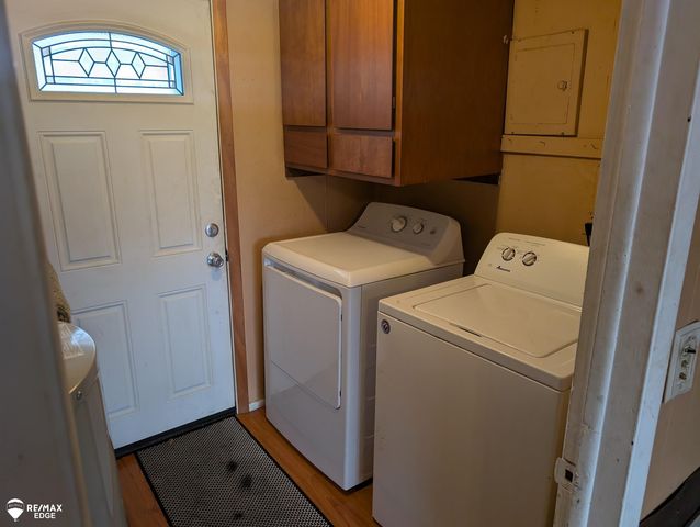 710 Lakeshore Drive, Columbiaville, MI 48421