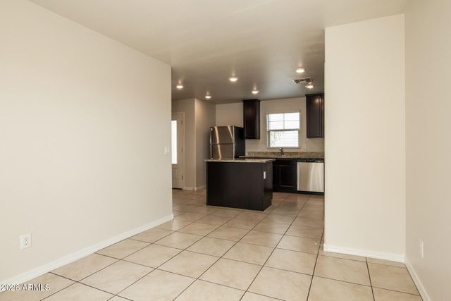 8235 W ODEUM Lane, Phoenix, AZ 85043
