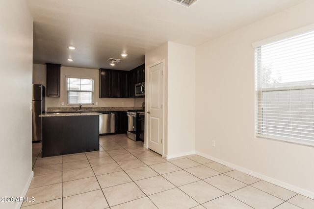 8235 W ODEUM Lane, Phoenix, AZ 85043