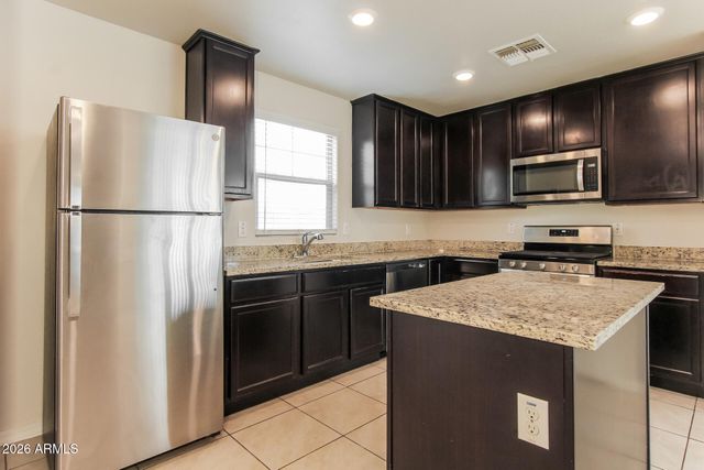 8235 W ODEUM Lane, Phoenix, AZ 85043