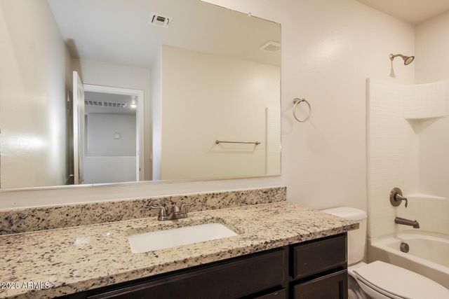 8235 W ODEUM Lane, Phoenix, AZ 85043