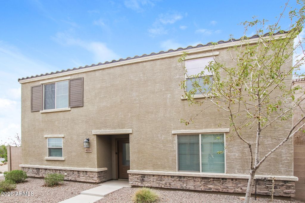 8235 W ODEUM Lane, Phoenix, AZ 85043