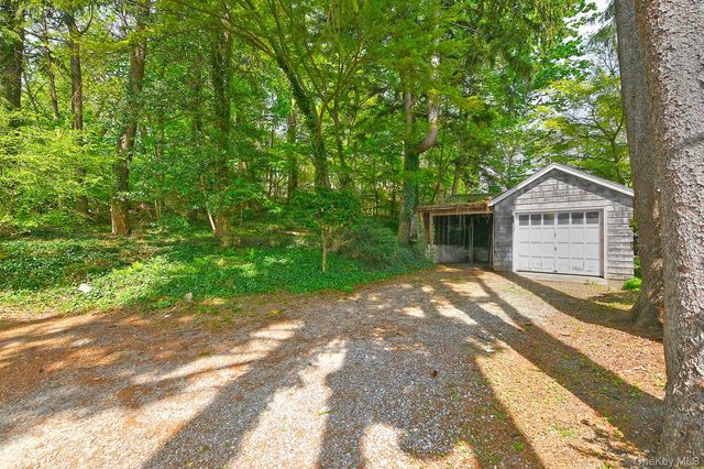 22 Prospect Road, Centerport, NY 11721