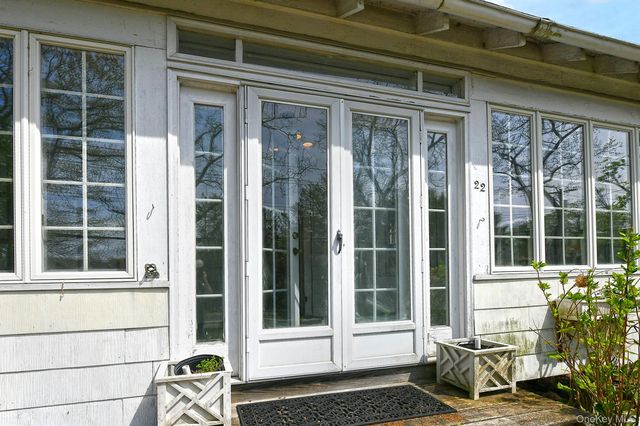 22 Prospect Road, Centerport, NY 11721