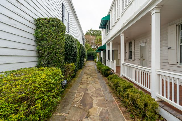 33 Church Street, Charleston, SC 29401