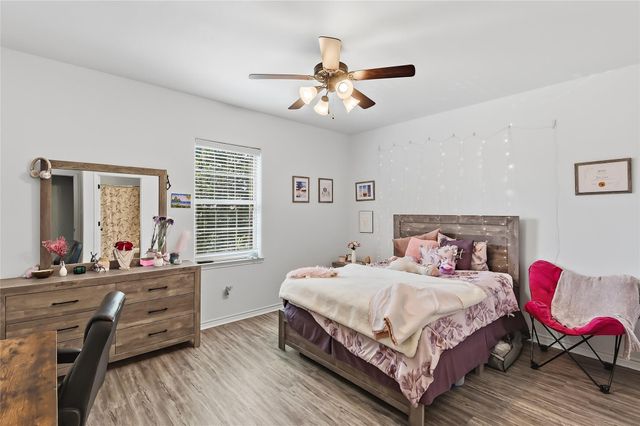 339 Newcomb Lane, College Station, TX 77845