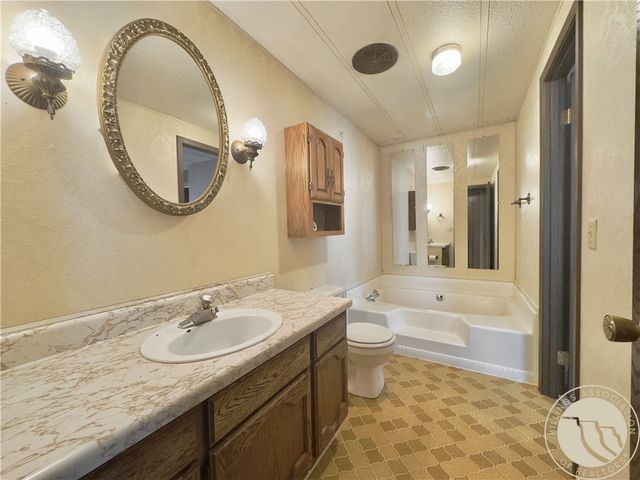 225 Windsor CIRCLE N, Billings, MT 59105