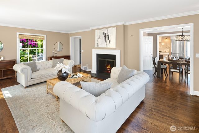 7044 50th Avenue NE, Seattle, WA 98115