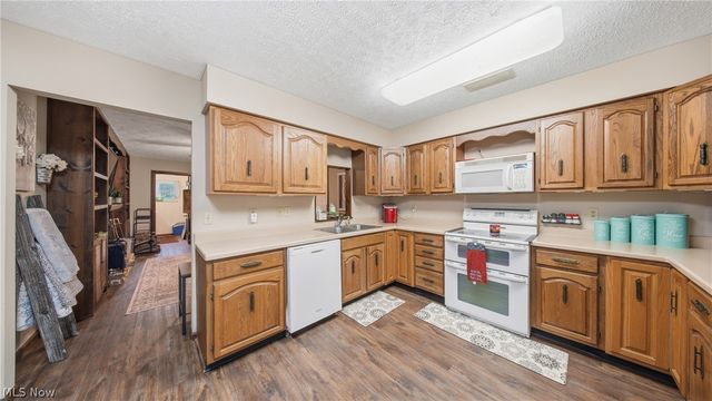 524 Ridgewood Boulevard, Belpre, OH 45714