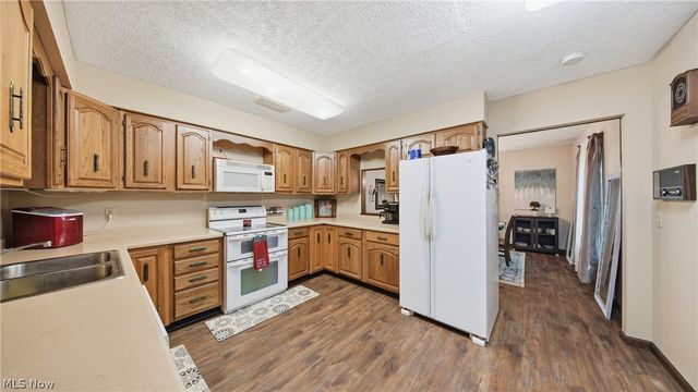 524 Ridgewood Boulevard, Belpre, OH 45714