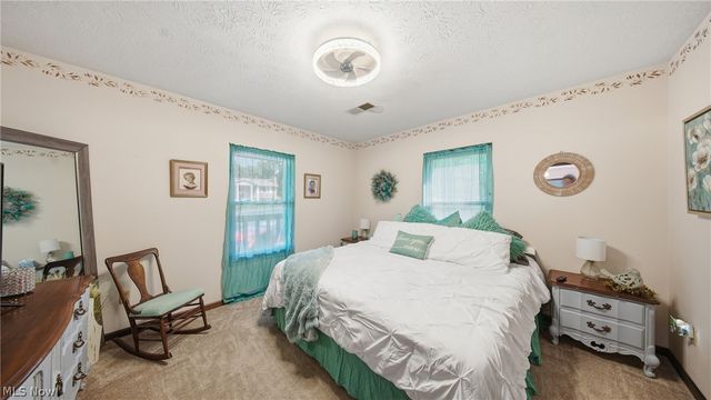 524 Ridgewood Boulevard, Belpre, OH 45714