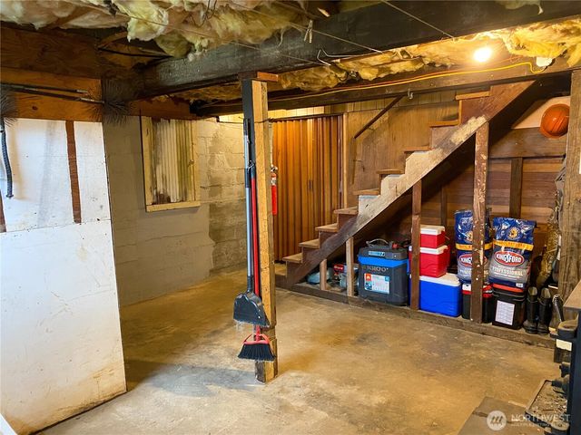 823 Broadway Avenue, South Bend, WA 98586