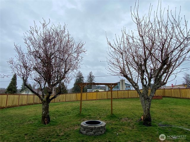 823 Broadway Avenue, South Bend, WA 98586