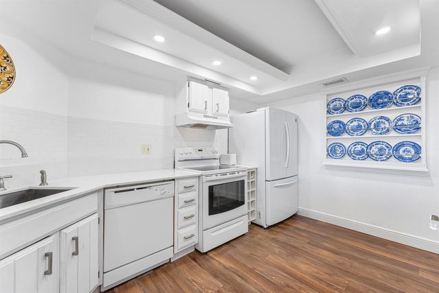 2400 Presidential Way 503, West Palm Beach, FL 33401