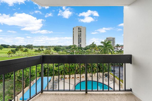2400 Presidential Way 503, West Palm Beach, FL 33401