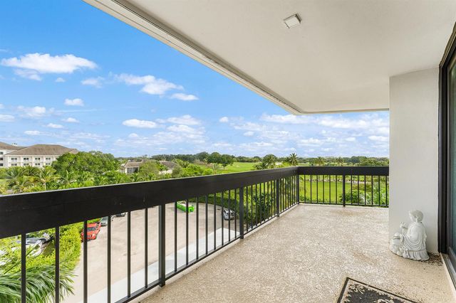2400 Presidential Way 503, West Palm Beach, FL 33401