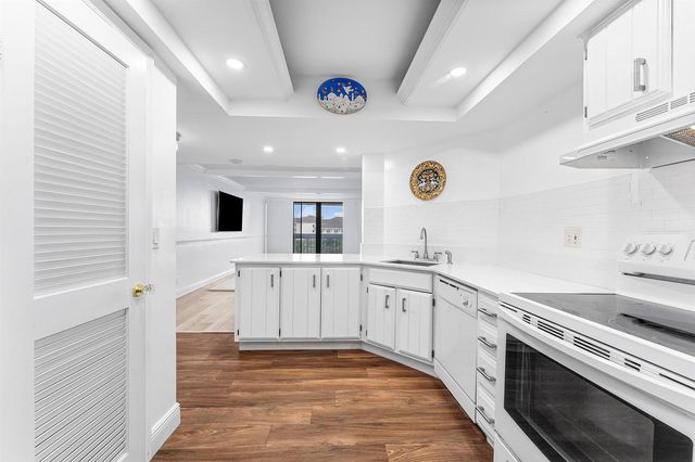 2400 Presidential Way 503, West Palm Beach, FL 33401