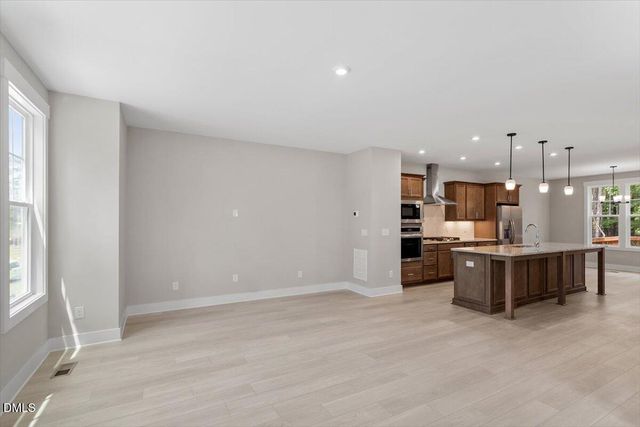 1113 Blackthorn Lane, Durham, NC 27703