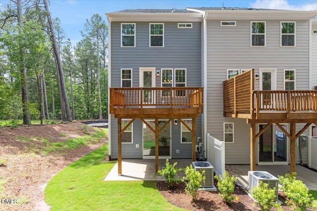 1113 Blackthorn Lane, Durham, NC 27703